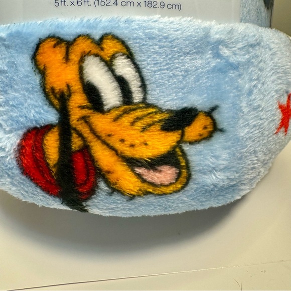 NWT. Disney's Oversized Supersoft Printed Plush Throw. Independence Day theme - Picture 8 of 9